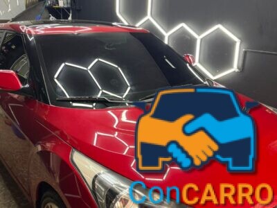Vendo Hyundai veloster modelo 2013 automatico